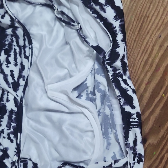 Macys Black and White Women's tankini top & black halter 20W - Picture 4 of 6